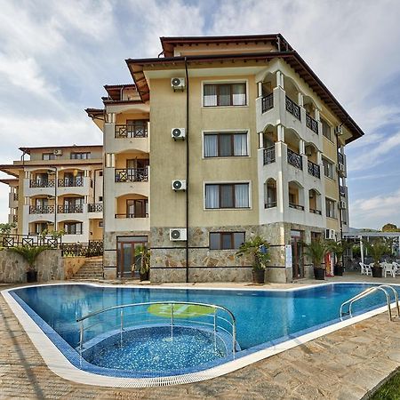 Toma'S Residence - Front Beach Царево Екстериор снимка