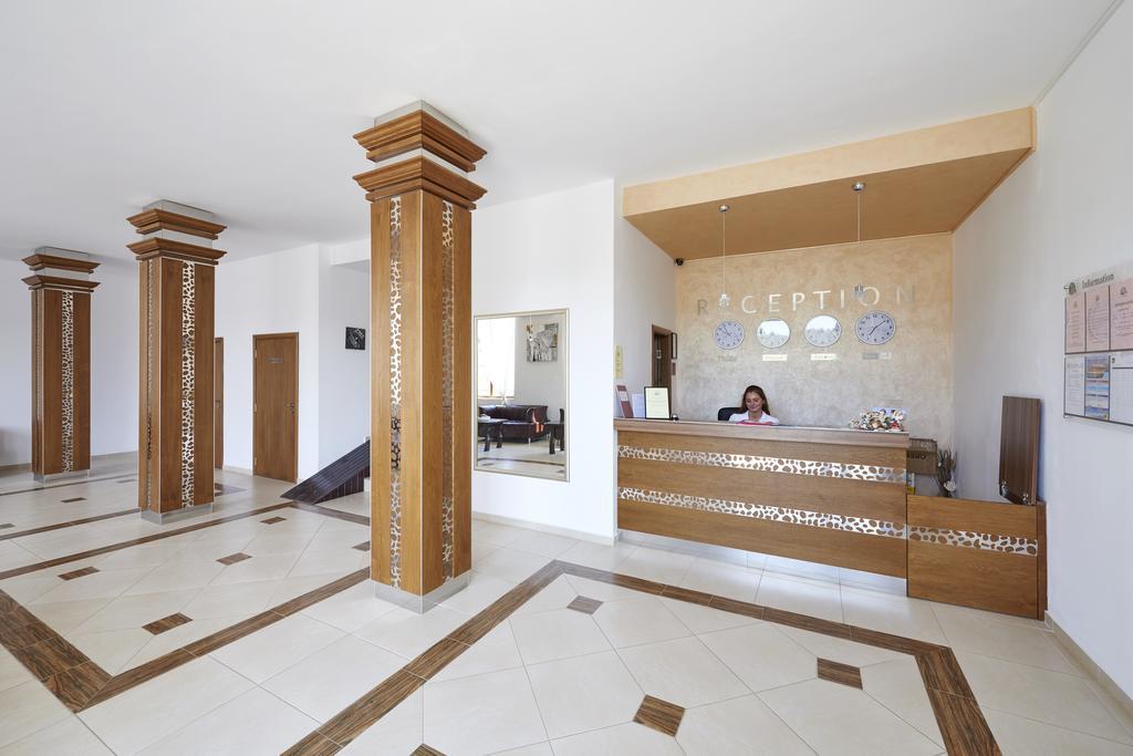 Toma'S Residence - Front Beach Царево Екстериор снимка