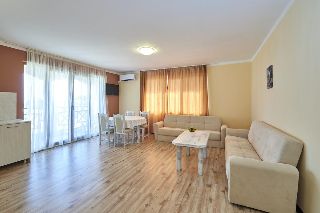 Toma'S Residence - Front Beach Царево Стая снимка