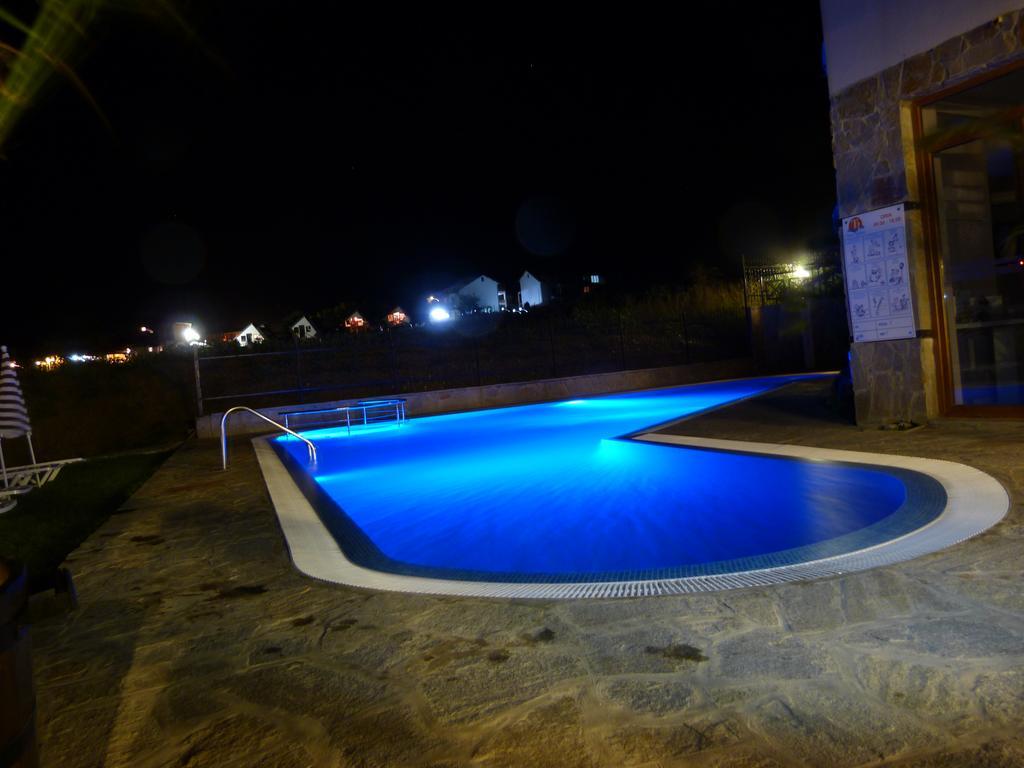 Toma'S Residence - Front Beach Царево Екстериор снимка
