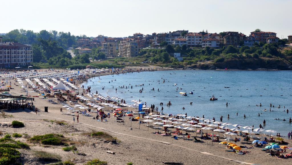 Toma'S Residence - Front Beach Царево Екстериор снимка